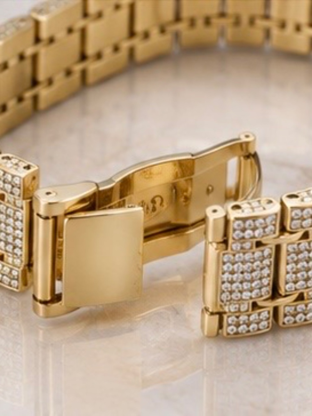 Luxury Moissanite Diamond Gold Watch – Fully Iced Pavé Dial & Bracelet | Numeral - Picture 7 of 9